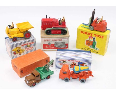 Dinky Toys boxed group of 5 to include: 25X Breakdown Lorry, No. 401 Coventry Climax fork lift truck, No. 563 Heavy Tractor, 