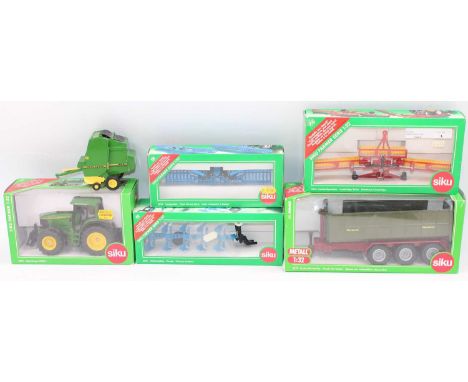 1 box containing 5 Siku boxed Farm related items and 1 unboxed to include the following:3252 John Deere tractor and other box