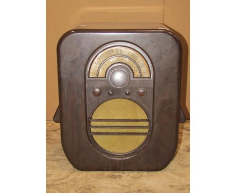 A vintage value radio - The Ekco ACT96 in Bakelite case c.1937 