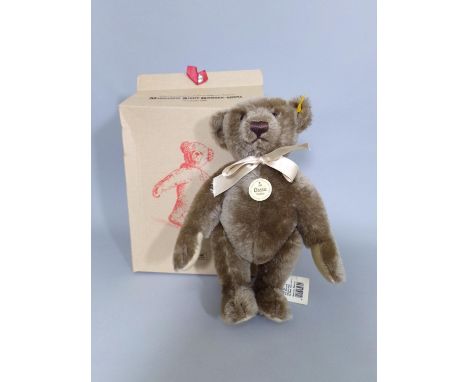 Steiff teddy bear '1906 Classic' replica 654794, with growl, in original box, with tags, no certificate 