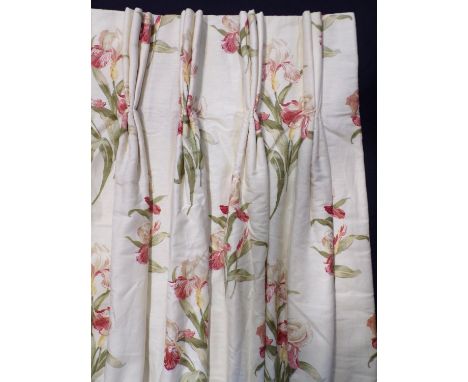 1 pair extra long country house curtains in Colefax &amp; Fowler 'Dovedale', with triple pleat heading, lining and thick ther