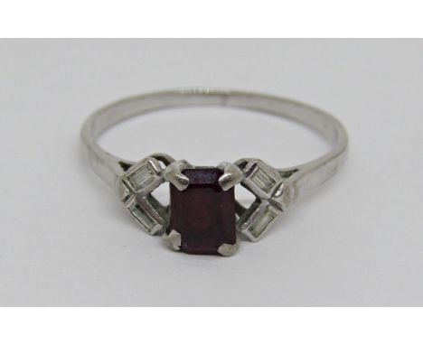 Art Deco style 18ct white gold red topaz and baguette cut diamond ring, size U, 3.1g 