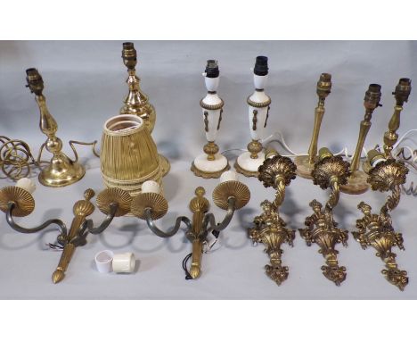 A collection of lighting to include various wall sconces, table lamps&nbsp; etc (boxful)