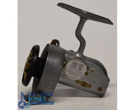 Scarce Hardy Altex No.1, Mk2 right hand wind spinning reel, screw fold handle, Bakelite drum, full working bail arm, rare exa