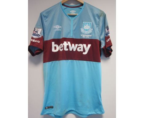 MATCH WORN SHIRT / CHEIKHOU KOUYATE / WEST HAM UTD.       Light blue with claret band short sleeve shirt from season 2015/16 