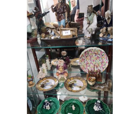 Shelf of collectables includes chintz, Beswick etc. 