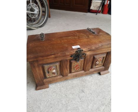 Vintage style small trunk with linen fold design with soldier foliage. 
