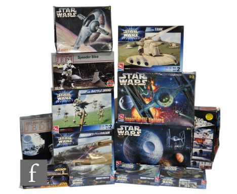 Thirteen assorted Star Wars plastic model kits by AMT / ERTL, Airfix and Revell, all boxed. (13) 