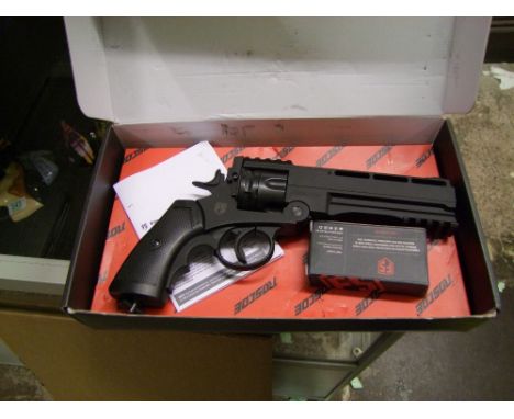 Roscoe 0.5 cal First Strike paint ball gun: BNIB 