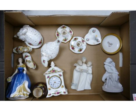 A mixed collection of items to include Old Country rose novelty items: mantle clock, damage Royal Doulton lady figure 