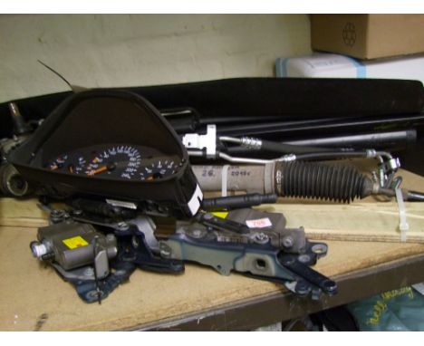 Quantity of vehicle parts: dashboard, Ford Ranger steering assembly, parcel shelf etc. 