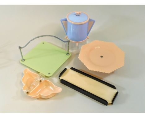 PLASTIC ITEMS. Various plastic household items including cake stands, tea caddy etc.Condition: No damage.WE CAN SHIP THIS LOT