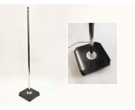 CHROMED FLOOR LAMP. A floor standing lamp with chromed column & ebonised wooden base. Height 158cm.Condition: Good condition.