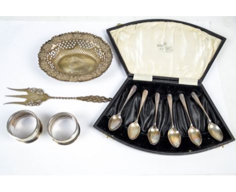 A group of variously hallmarked silver items comprising a bread fork, Mappin & Webb, London 1899, length 19cm, a cased set of