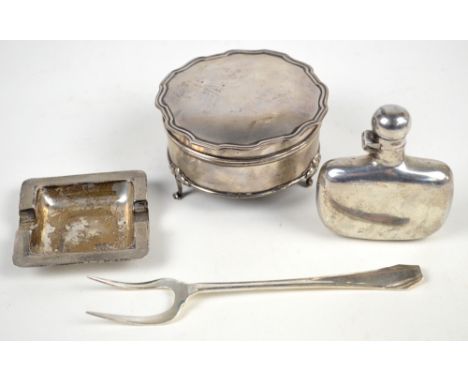 A small mixed lot of hallmarked silver items comprising a George V hallmarked silver 1/16th pint shaped flask, James Dixon & 