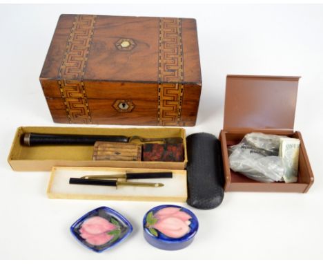 A mixed lot of collectors' items comprising a Victorian walnut and inlaid workbox, two snuff boxes, an early 20th century spe
