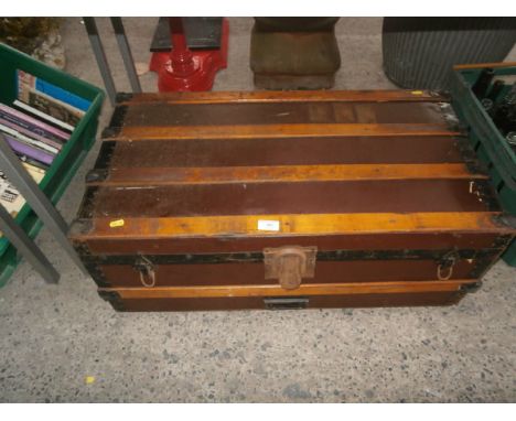 travel trunk