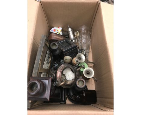 Mixed metalware and treen to inc a candlestick, photograph frame, onyx set urns etc