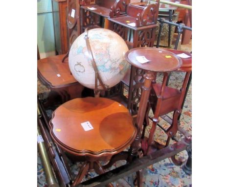 A mixed lot of small furniture, to include: two Edwardian-style open bookcases, a Replogle 18 inch globe, a brass telescope o