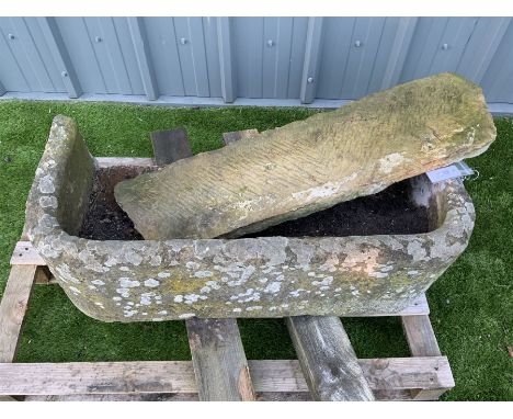 19th century D shaped troughDimensions: Height:&nbsp;31cm&nbsp; Length/Width:&nbsp;98cm&nbsp; Depth/Diameter:&nbsp;45cm