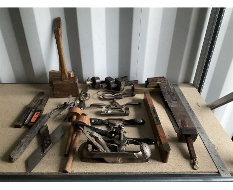 Selection of woodworking tools such as Stanley Victor No 20 compass plane, E.Preston &amp; Sons spirit level, spokeshaves, ca