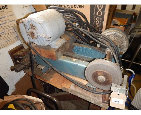 A buffing machine, and bench grinder. Auctioneers Note: This lot is located at 93 Northorpe Road, Thurlby, Bourne, PE10 0HG. 