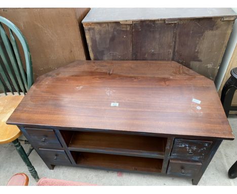 A 1980s TV STAND 