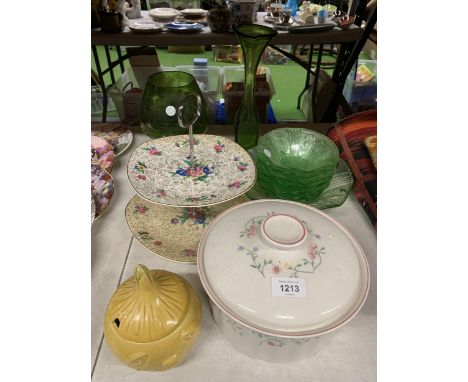 A MIXED LOT TO INCLUDE A MIDWINTER CAKE STAND, JOHNSON BROS LIDDED TUREEN, ONION JAR, GLASS BOWL, DESSERT DISHES, VASE, ETC 