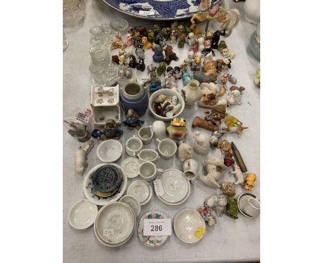 A LARGE QUANTITY OF MINIATURE ITEMS TO INCLUDE PLATES, ANIMAL FIGURES, GLASSWARE, ETC 