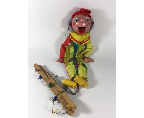 A VINTAGE PELHAM PUPPET - CLOWN IN YELLOW COSTUME WITH ORIGINAL BOX 
