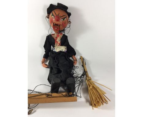 A VINTAGE PELHAM PUPPET - WITH, IN ORIGINAL BOX 