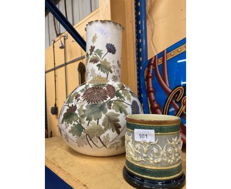 A VICTORIAN HANDPAINTED VASE PLUS A MAJOLICA STYLE PLANTER 