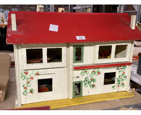 A VINTAGE PAINTED WOODEN DOLLS HOUSE WITH ACCESSORIES 