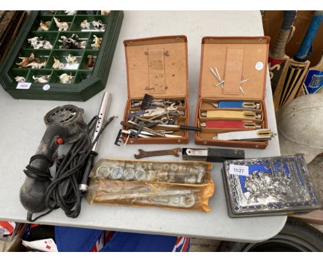 AN ASSORTMENT OF TOOLS TO INCLUDE SPANNERS AND SOCKETS ETC 