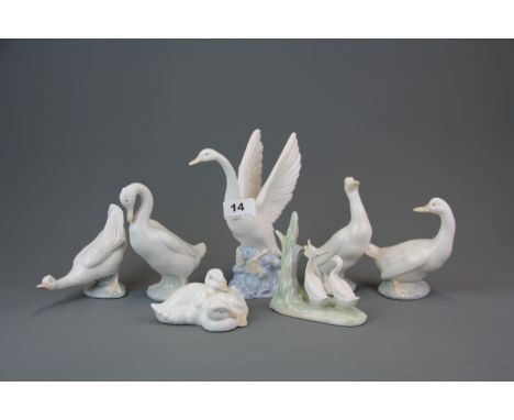 A group of seven Nao figures of ducks and swans, tallest H. 18.5cm.