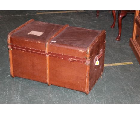 A late 19th century leather trunk, 48 cm x 80 cm x 50 cm 