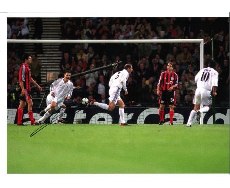 Zinedine Zidane Final Hampden goal Real Madrid Authentic Signed 16 x 12 inch football photo, 6GK0944. We combine postage on m