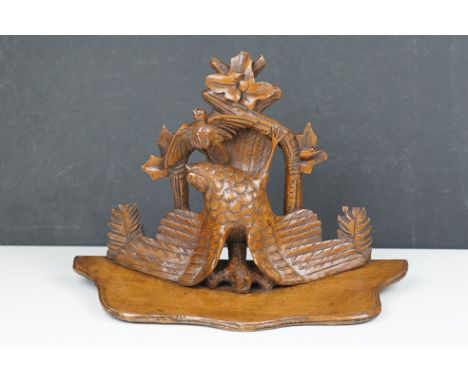 Black Forest style Wall Bracket carved in the form of Two Birds, 25cms high 