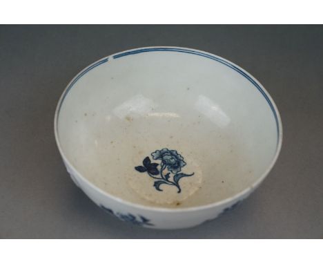 An 18th century Worcester bowl with floral decoration cresent mark to underside dimensions 7 cm tall x 15 cm diameter. 