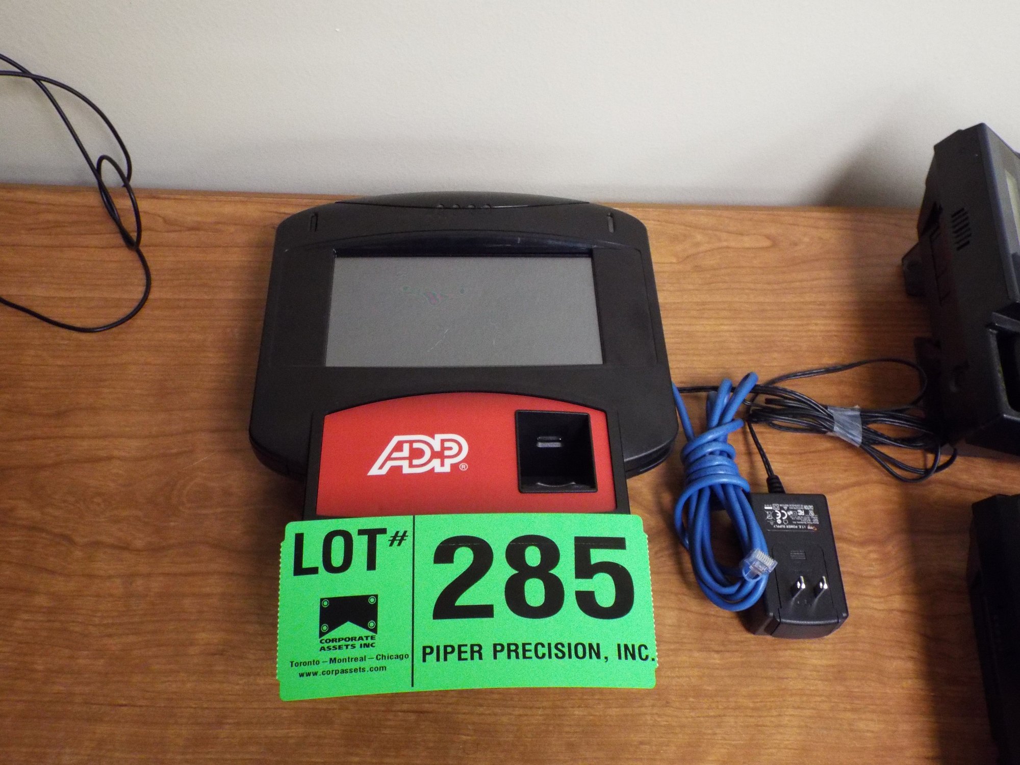ADP DIGITAL PUNCH CLOCK WITH FINGERPRINT READER