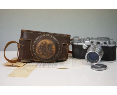A vintage Nicca range finder camera, No.29444, Nikkor-H 1:2 F=5cm. With original leather case. 