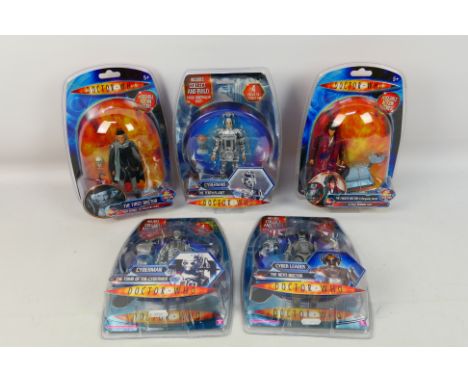 Character Options - Doctor Who - A collection of five 5.5" Doctor Who action figures to include #03537 The First Doctor, #036