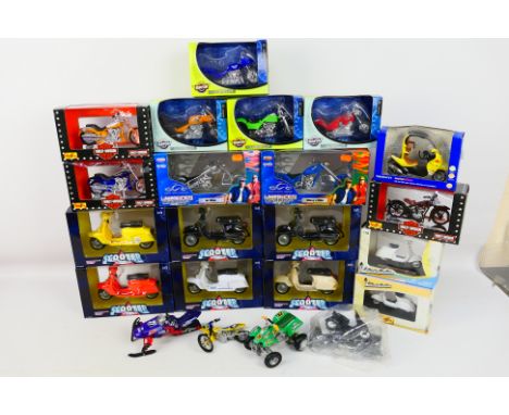 Joyride - Maisto - Others - A predominately boxed collection of diecast and plastic model motorcycles in various scales. Lot 