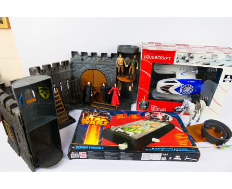 Vivid Imaginations - Maplin - Star Wars - A mixed lot of action figures, a RC vehicle and Satr Wars Game. Lot includes Vivid 