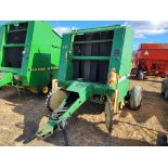 John Deere 330 Round Baler