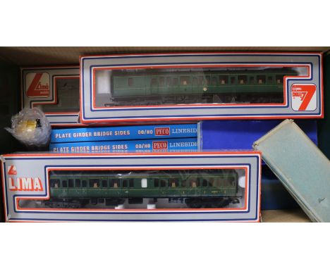 00 Gauge model railway including 2 locomotives, 3 Lima carriages etc, 1950's-70s