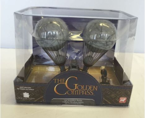 Corgi 'The Golden Compass' Lee Scoresby Air Ship with Lee Scoresby figure - new mint, boxed.