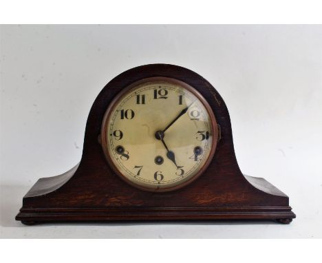 Oak cased mantle clock, the silvered dial with Arabic numerals, 38cm wide 22cm tall&nbsp;