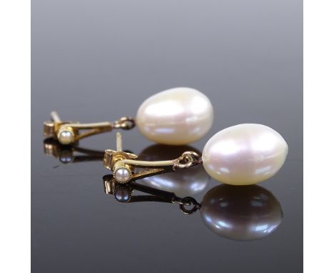 A pair of unmarked gold pearl drop earrings, drop height 23.7mm, 3.1g 