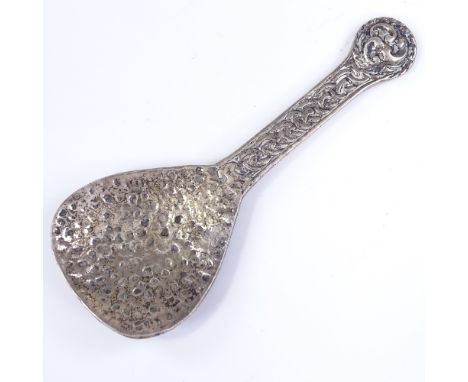 A Scottish silver caddy spoon, by the Ward Brothers, hallmarks Edinburgh 1957, length 8cm 